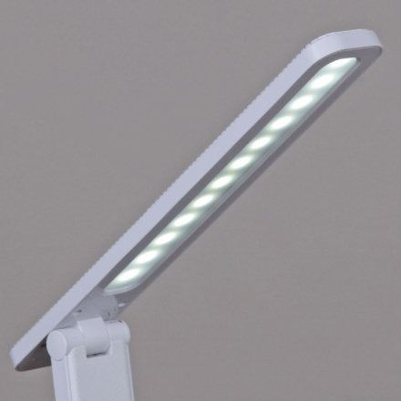 Настольная лампа Reluce 00010-0.7-01D white